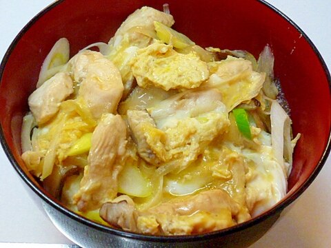 大麦ごはんで♪　鶏ささみの親子丼